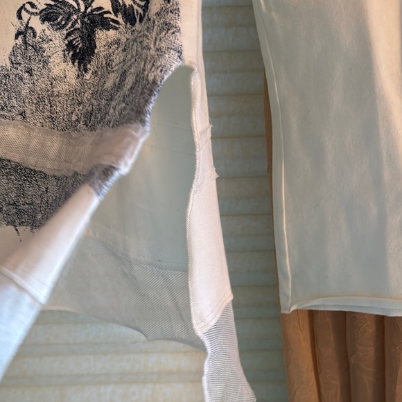 Gorgeous WinterWhite IKKS Long Sleeved Top - Picture 2 of 13